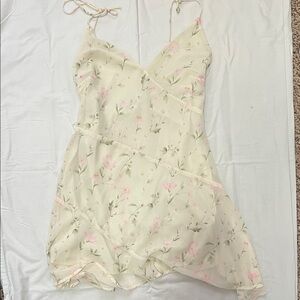 H&M Light Green Floral Mini Dress
